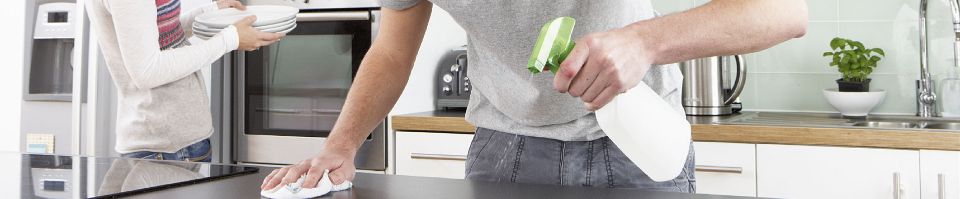feuille d'aluminium film alimentaire serviettes en papier éponges sacs poubelles